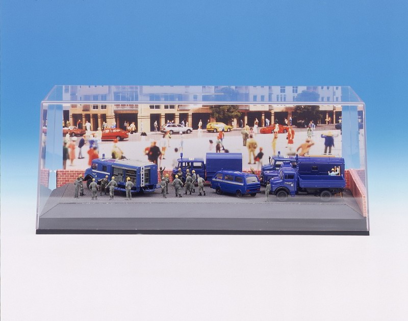 Kunststoffvitrine, Ansicht 3